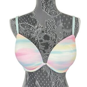 PINK Victoria’s Secret size 36D wear everywhere super push-up bra. Pastel colors